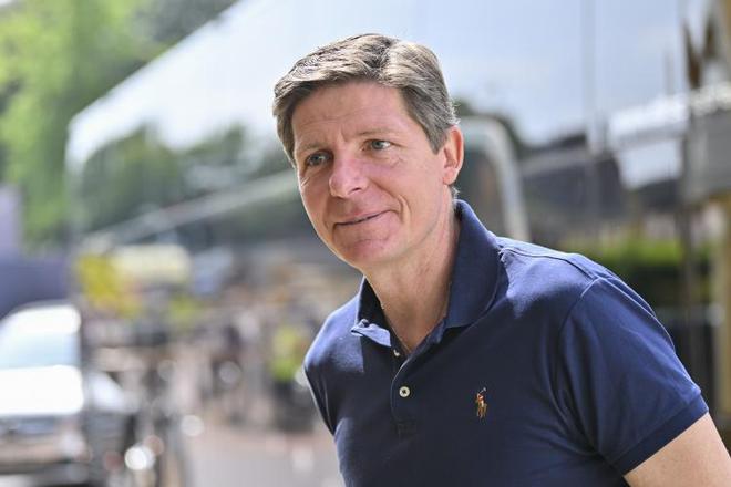 记者：莱比锡选帅考虑格拉斯纳、弗兰克等，非谢周三主帅罗尔首选。