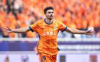 190cm中锋，28岁泰山队锋霸，6场4球，本季金靴之争！