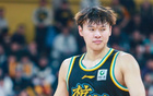 广厦胜青岛，各界反应如何？苏群看奇兵，广厦伤病成隐患。