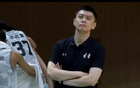杨鸣：球员情深斗志高，家乡荣光显荣光。