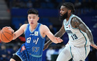 CBA榜眼到期，场均3.5分，曾盼赵继伟接班